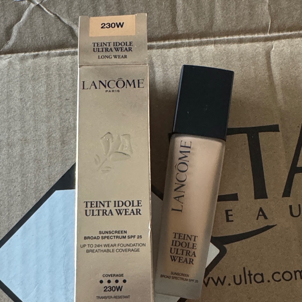 Teint Idole Ultra Wear Foundation - 230W